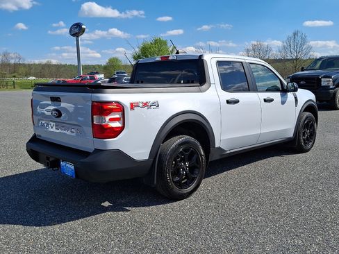 Certified 2025 Ford Maverick XLT w/ XLT Luxury Package AWD/4WD image 6