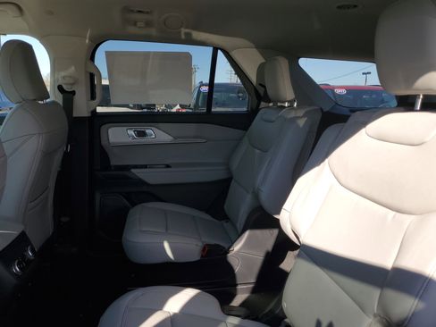 New 2026 Ford Explorer Active w/ Active Comfort Package image 25