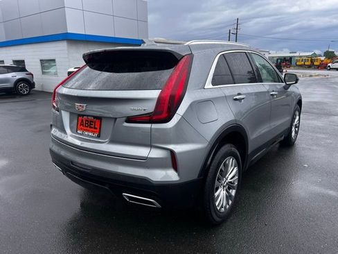 Used 2024 Cadillac XT4 Premium Luxury FWD image 6
