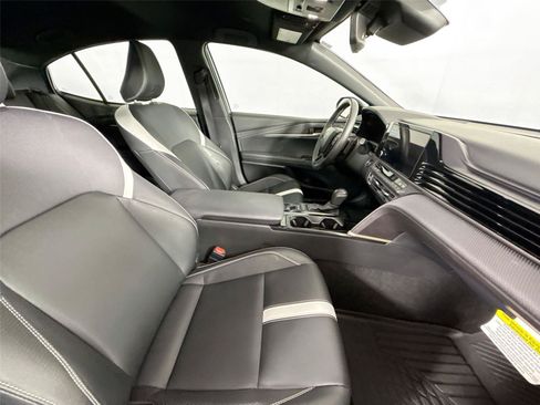 Certified 2025 Toyota Camry SE w/ Convenience Package FWD image 43