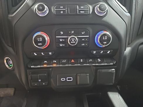 Certified 2022 GMC Sierra 1500 AT4 w/ AT4 Premium Package AWD/4WD image 25