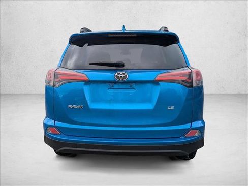 Used 2017 Toyota RAV4 LE image 6