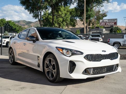 Used 2021 Kia Stinger GT-Line w/ Sun & Sound Package AWD/4WD image 12