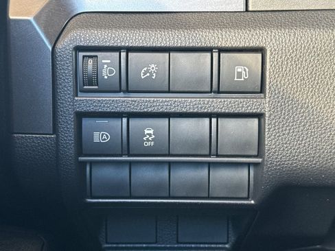 Certified 2025 Toyota 4Runner SR5 image 33