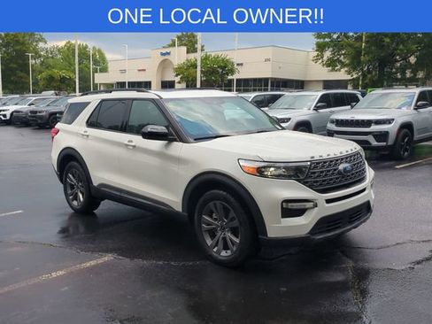 Used 2023 Ford Explorer XLT w/ Equipment Group 202A AWD/4WD image 7