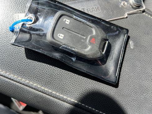 Used 2020 GMC Acadia SLE image 33