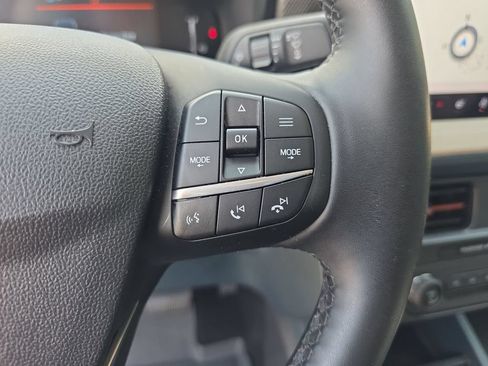 Used 2025 Ford Maverick Lariat w/ 4K Tow Package AWD/4WD image 27