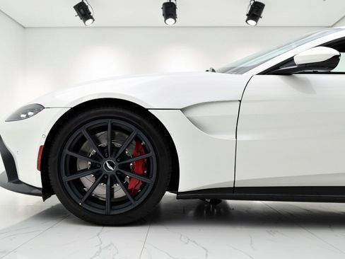 Used 2020 Aston Martin V8 Vantage Coupe RWD image 13