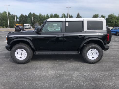 New 2025 Ford Bronco Heritage Edition image 2