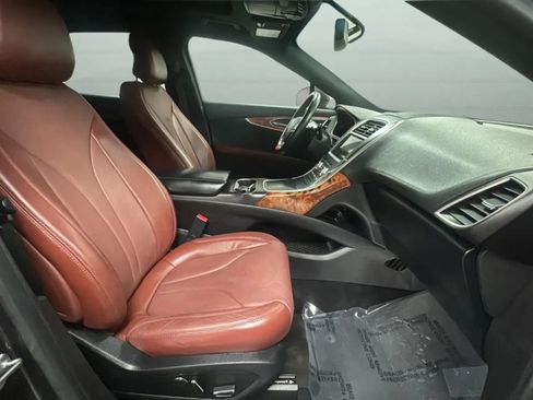 Used 2017 Lincoln MKX Reserve FWD image 21