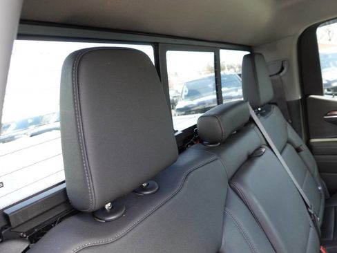 Used 2022 Chevrolet Silverado 1500 LT Trail Boss image 39