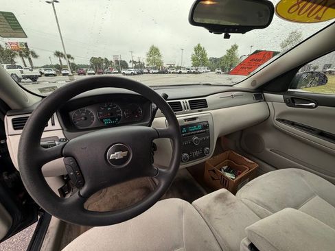 Used 2008 Chevrolet Impala LT FWD image 18