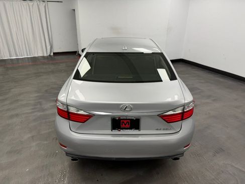 Used 2013 Lexus ES 350 w/ Luxury Pkg FWD image 5
