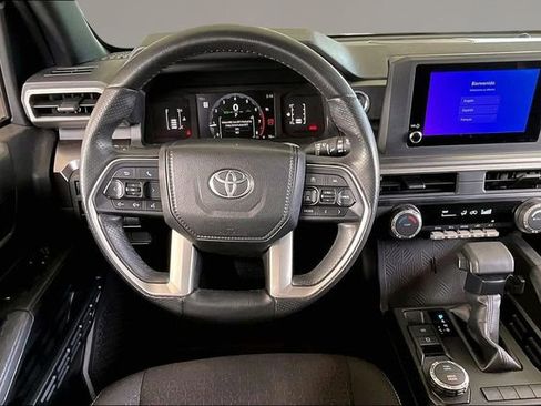 Used 2025 Toyota 4Runner SR5 RWD image 8