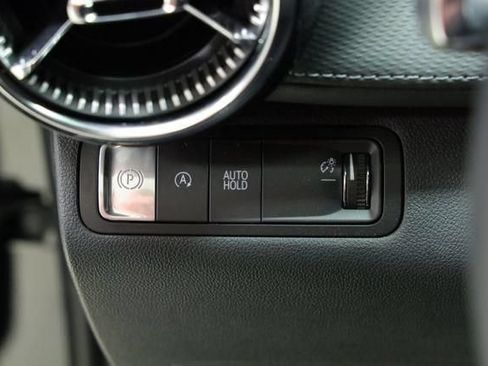Used 2026 Chevrolet Equinox LT FWD image 25