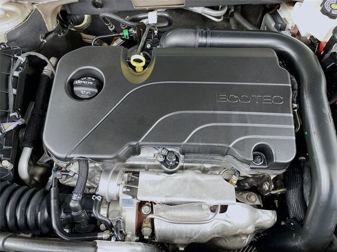 Used 2024 Chevrolet Malibu LT image 32