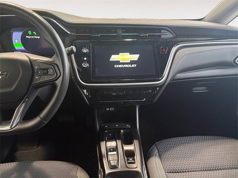 Used 2023 Chevrolet Bolt LT image 9