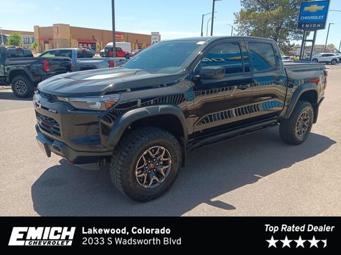 Used 2023 Chevrolet Colorado ZR2 w/ ZR2 Convenience Package III AWD/4WD image 1