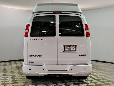 Used 2021 GMC Savana 3500 LS w/ Chrome Appearance Package RWD image 7