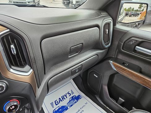 Used 2021 Chevrolet Silverado 1500 High Country w/ Technology Package image 21