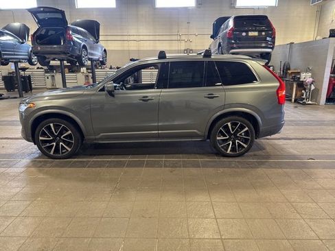 Used 2020 Volvo XC90 T6 Momentum w/ Protection Package image 3