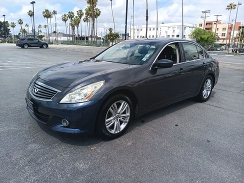Used 2012 INFINITI G37 Journey w/ Premium Pkg image 3