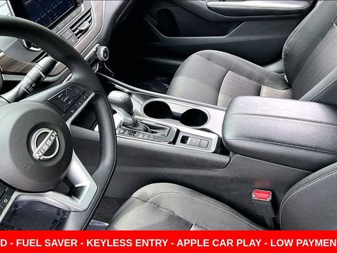 Used 2024 Nissan Altima 2.5 SV AWD/4WD image 17