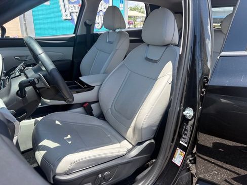 Used 2025 Hyundai Tucson Limited AWD/4WD image 9