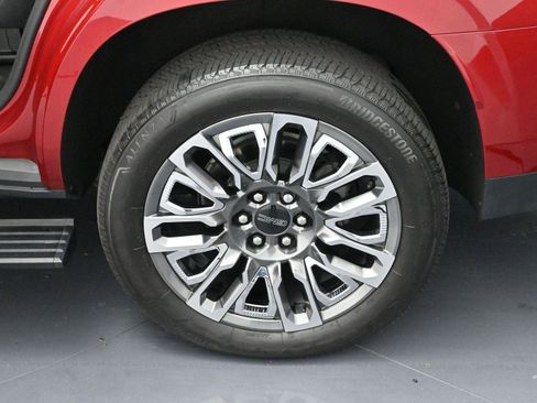 Used 2024 GMC Yukon Denali Ultimate image 34