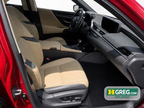 Used 2020 Lexus ES 300h w/ Premium Package FWD image 11