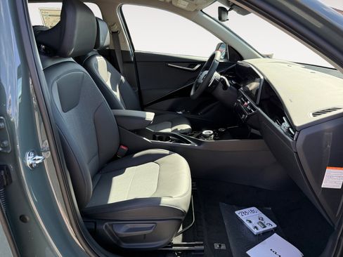 New 2026 Kia Niro Wind image 19