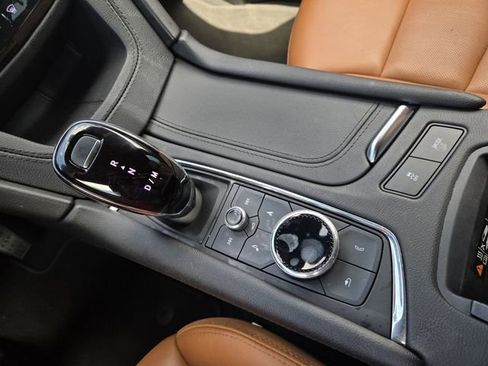 Used 2023 Cadillac XT5 Premium Luxury w/ Technology Package FWD image 19