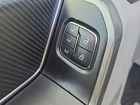 Used 2023 Ford F150 Limited image 9