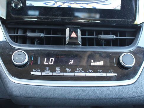 Used 2023 Toyota Corolla LE FWD image 23