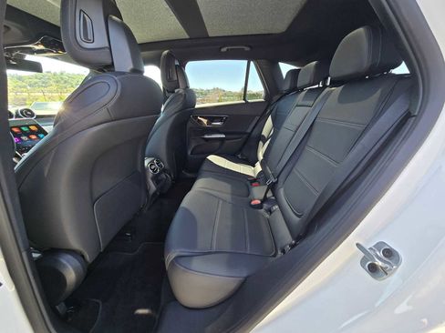 Used 2026 Mercedes-Benz GLC 300 4MATIC image 17