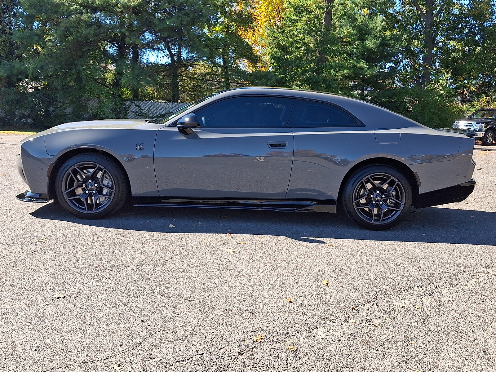 Used 2026 Dodge Charger Scat Pack w/ Blacktop Package AWD/4WD image 4