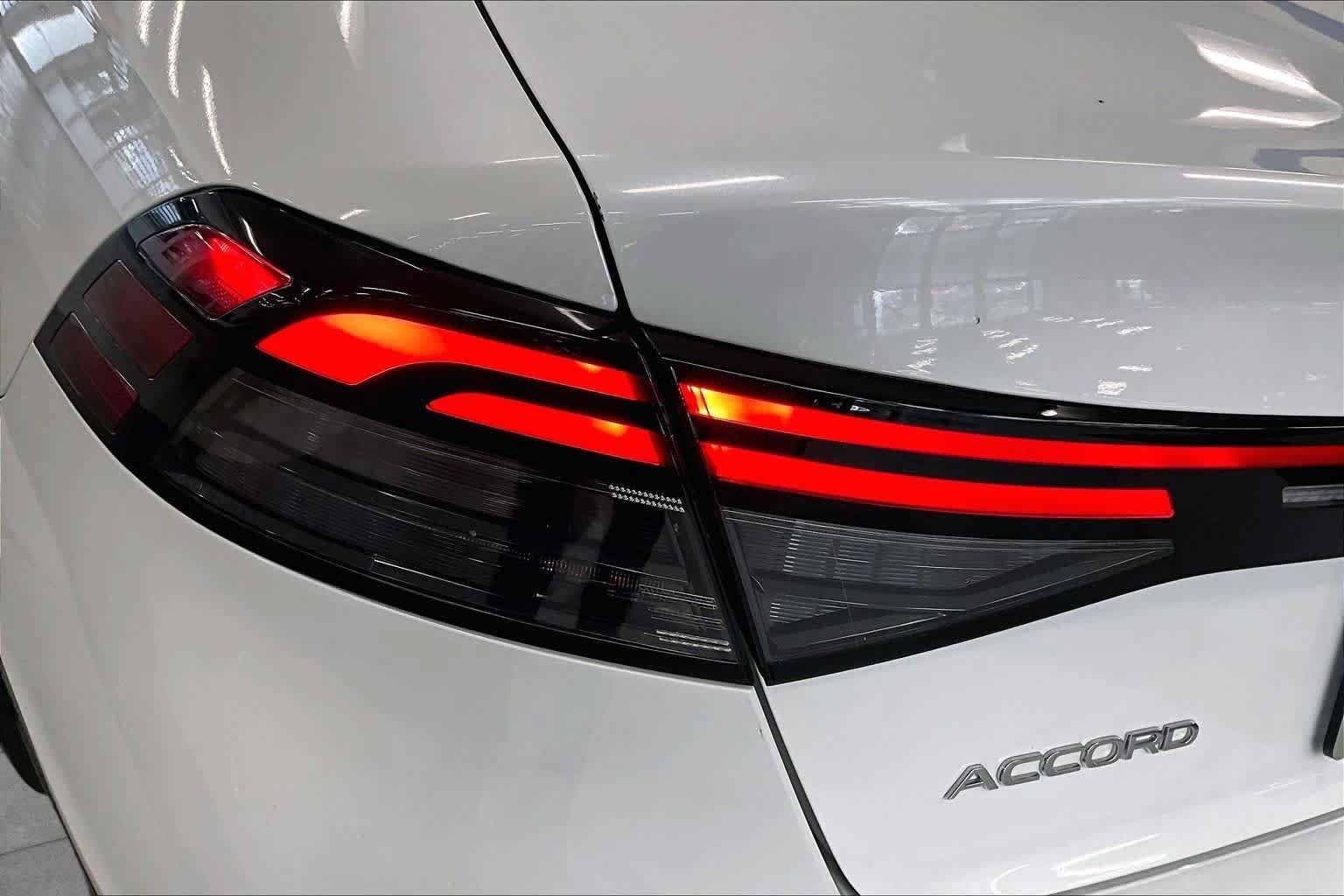 Used 2024 Honda Accord EX image 29