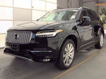 Used 2018 Volvo XC90 T6 Momentum w/ Convenience Package