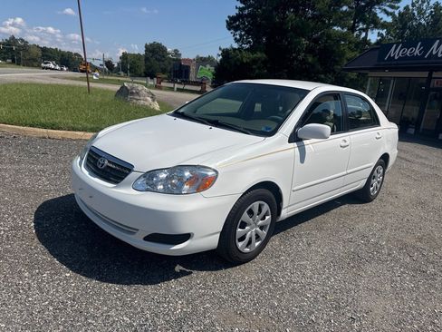 Used 2006 Toyota Corolla LE FWD image 3