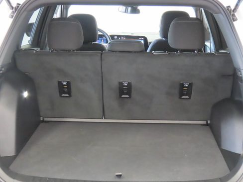 Used 2026 Chevrolet Equinox LT AWD/4WD image 14