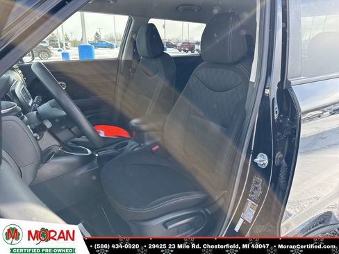 Used 2019 Kia Soul image 11