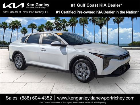 Certified 2025 Kia K4 LX image 1