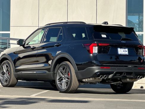 New 2025 Ford Explorer ST w/ Sun And Sound Package image 5