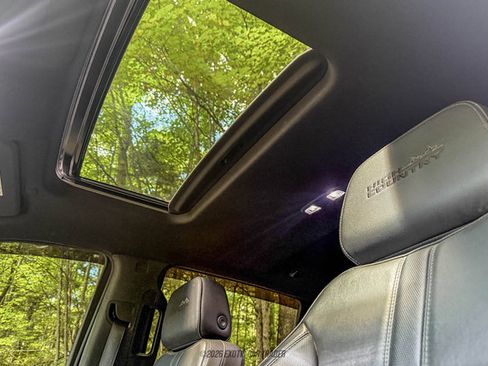 Used 2022 Chevrolet Silverado 3500 High Country AWD/4WD image 23
