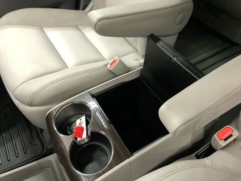 Used 2019 Toyota Sienna XLE FWD image 27