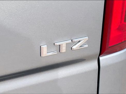 Used 2024 Chevrolet Silverado 1500 LTZ AWD/4WD image 11