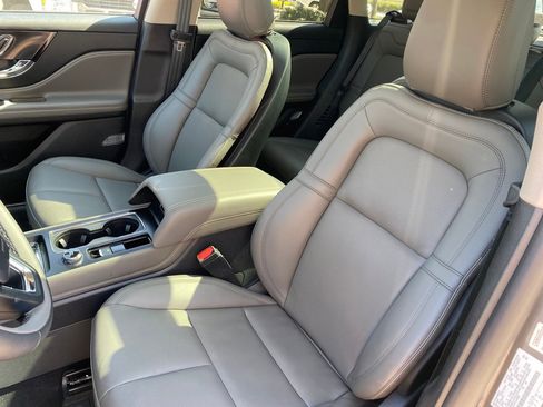 New 2026 Lincoln Corsair Premiere image 33