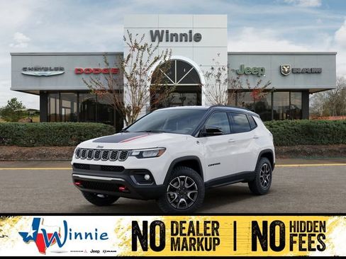Used 2026 Jeep Compass Trailhawk AWD/4WD image 1