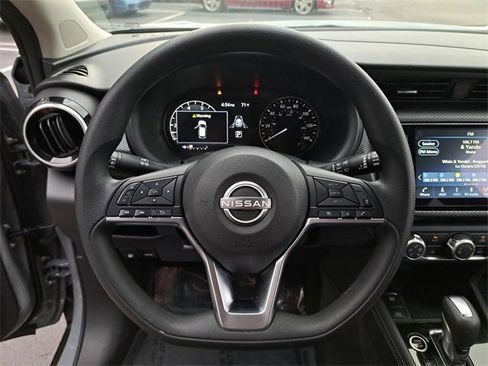 Used 2024 Nissan Kicks SV image 25