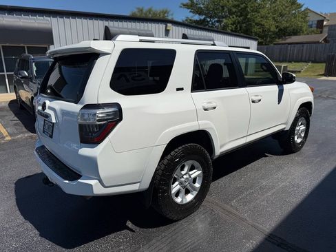 Used 2018 Toyota 4Runner SR5 Premium AWD/4WD image 7
